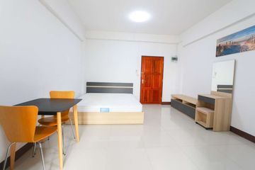 1 Bedroom Condo for sale in Nong Pa Khrang, Chiang Mai