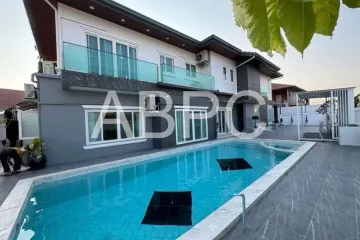4 Bedroom House for sale in Pong, Chonburi