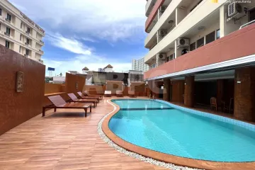 1 Bedroom Condo for sale in Na Kluea, Chonburi