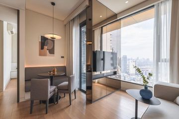 1 Bedroom Condo for rent in The Lumpini 24, Khlong Tan, Bangkok near BTS Phrom Phong