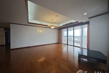 3 Bedroom Condo for rent in Baan Yen Akard, Chong Nonsi, Bangkok near MRT Lumpini