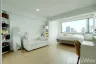 2 Bedroom Condo for sale in Four Street Mansion, Chom Phon, Bangkok near MRT Phahon Yothin