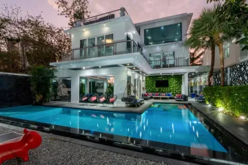 8 Bedroom Villa for Sale or Rent in Palm Oasis Pool Villas, Nong Prue, Chonburi