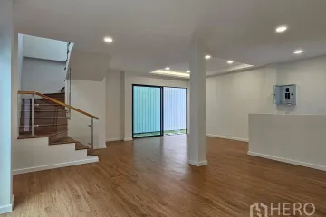 3 Bedroom House for sale in Lat Phrao, Bangkok
