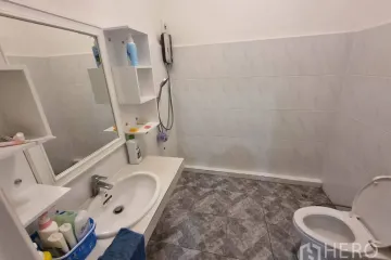 4 Bedroom Townhouse for rent in Din Daeng, Bangkok