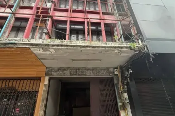 Commercial for rent in Khlong Toei, Bangkok near MRT Queen Sirikit National Convention Centre