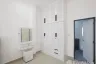 3 Bedroom House for sale in Rattanakorn Village 18, Na Kluea, Chonburi