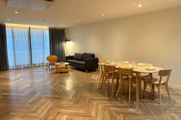 3 Bedroom Condo for rent in Khlong Tan Nuea, Bangkok