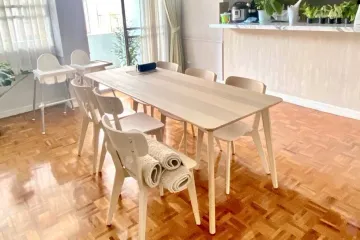 4 Bedroom Apartment for rent in Aramvej Apartment, Khlong Tan Nuea, Bangkok near BTS Phrom Phong