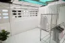 5 Bedroom House for rent in Dokmai, Bangkok