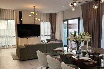 4 Bedroom Villa for sale in Na Kluea, Chonburi
