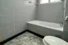 1 Bedroom Condo for rent in Brighton Place, Bang Kapi, Bangkok near MRT Phetchaburi