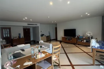 3 Bedroom Apartment for rent in Baan Thirapa, Thung Maha Mek, Bangkok near BTS Chong Nonsi