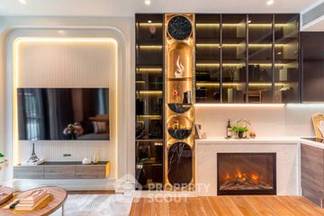 1 Bedroom Condo for sale in MUNIQ Langsuan, Lumpini, Bangkok near BTS Chit Lom