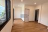 3 Bedroom Townhouse for sale in Dokmai, Bangkok