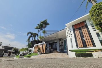 4 Bedroom House for sale in Baan Suan Neramit 5, Si Sunthon, Phuket