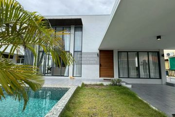 3 Bedroom House for sale in Na Kluea, Chonburi