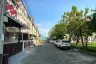 3 Bedroom Townhouse for sale in Baan Klang Muang Rama 9 Soi 43, Suan Luang, Bangkok