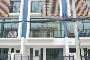 3 Bedroom Townhouse for sale in Deco Condominium, Bang Na, Bangkok near BTS Bearing