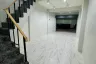 4 Bedroom Townhouse for rent in Yan Nawa, Bangkok