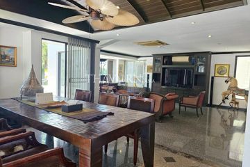 3 Bedroom Condo for sale in Baan Rimpha, Na Kluea, Chonburi