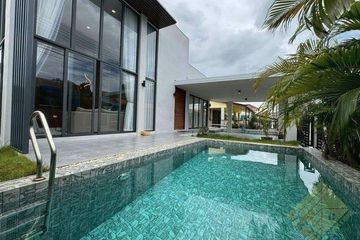 3 Bedroom House for sale in Na Kluea, Chonburi