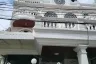 5 Bedroom Townhouse for sale in Ekkamai Villas, Khlong Tan Nuea, Bangkok near BTS Ekkamai