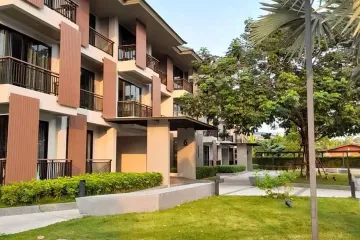 1 Bedroom Apartment for rent in Raveevan Suites, Khlong Tan Nuea, Bangkok near MRT Sukhumvit