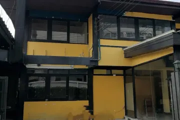 3 Bedroom House for rent in Khlong Tan Nuea, Bangkok