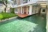 3 Bedroom House for rent in Phra Khanong, Bangkok near BTS Ekkamai