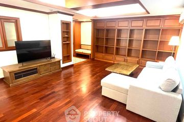 2 Bedroom Condo for rent in Beverly Hills Mansion, Phra Khanong Nuea, Bangkok near BTS Ekkamai