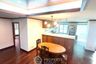 2 Bedroom Condo for rent in Beverly Hills Mansion, Phra Khanong Nuea, Bangkok near BTS Ekkamai
