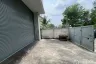 Warehouse / Factory for rent in Bang Chak, Bangkok near BTS Punnawithi