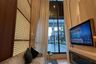 1 Bedroom Condo for sale in Khlong Ton Sai, Bangkok near BTS Charoen Nakhon