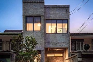 2 Bedroom House for Sale or Rent in Bang Kapi, Bangkok near MRT Pradit Manutham