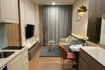 1 Bedroom Condo for rent in Noble BE19, Khlong Toei Nuea, Bangkok near BTS Asoke