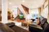 5 Bedroom House for rent in 