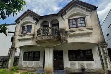 4 Bedroom House for sale in Bang Chak, Bangkok near BTS Punnawithi