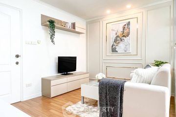 1 Bedroom Condo for sale in Lumpini Place Narathiwas 24, Chong Nonsi, Bangkok near BTS Saphan Taksin