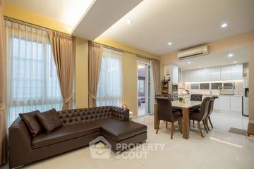3 Bedroom Townhouse for sale in Bless Town Sukhumvit 50, Phra Khanong, Bangkok near BTS On Nut