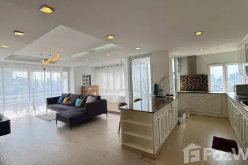 3 Bedroom Condo for rent in Srivara Mansion, Din Daeng, Bangkok near MRT Thailand Cultural Centre