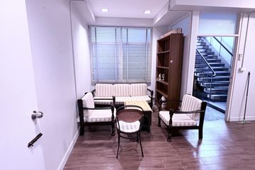 1 Bedroom Apartment for rent in Tippy Court, Khlong Tan Nuea, Bangkok near BTS Phrom Phong
