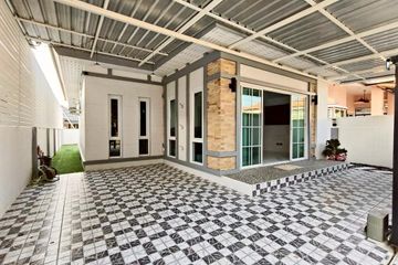 2 Bedroom House for sale in Ratanakorn Village 17, Nong Prue, Chonburi