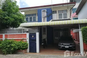 3 Bedroom House for sale in Chom Phon, Bangkok near MRT Lat Phrao