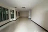 3 Bedroom House for rent in Khlong Tan Nuea, Bangkok