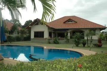 2 Bedroom Condo for rent in Nong Prue, Chonburi
