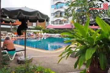 2 Bedroom Condo for sale in Nong Prue, Chonburi