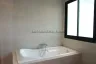2 Bedroom Condo for Sale or Rent in Nong Prue, Chonburi