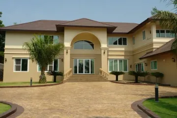 2 Bedroom Condo for sale in Nong Prue, Chonburi