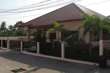 1 Bedroom Condo for rent in Na Kluea, Chonburi